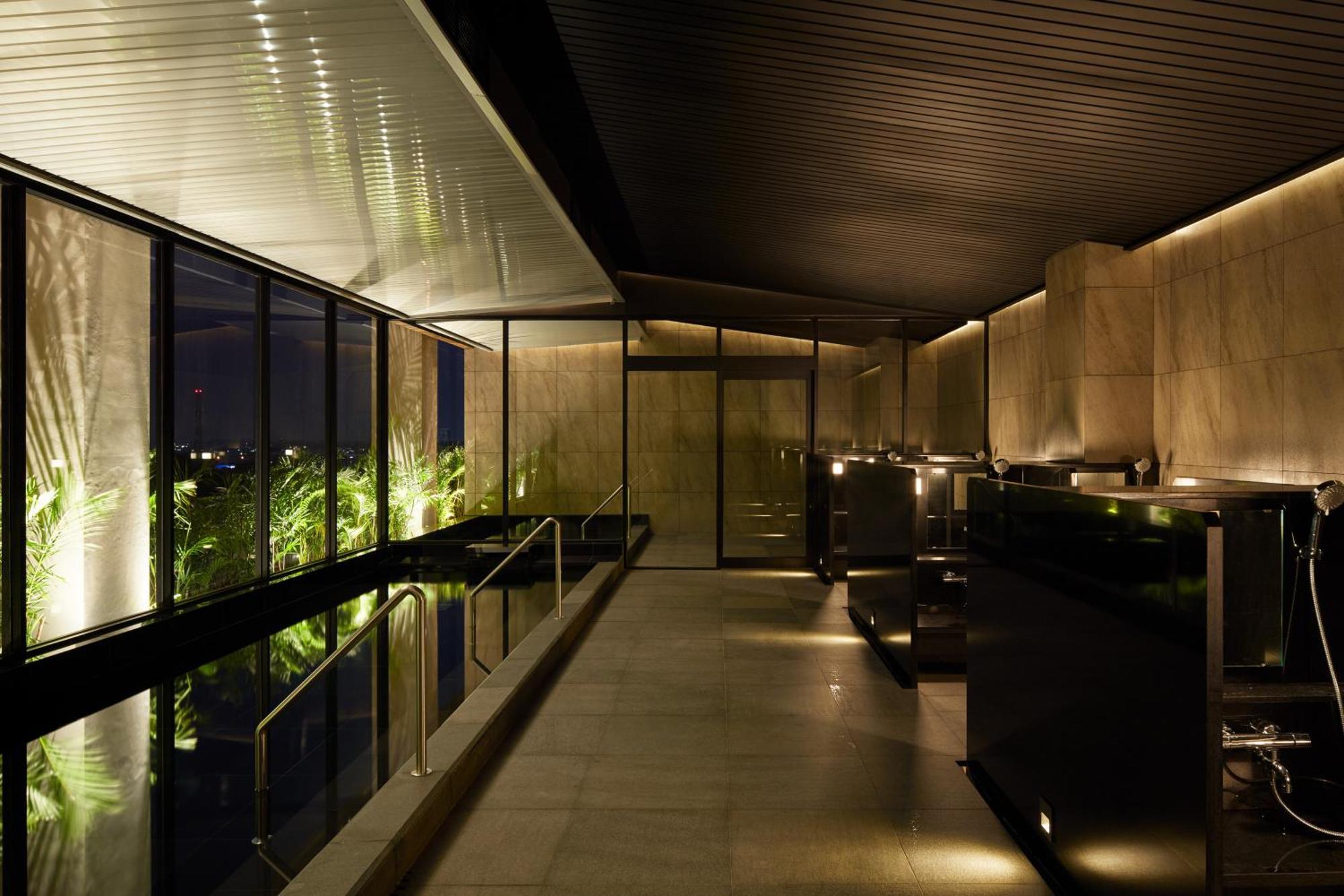 Isoras Hotel 4*